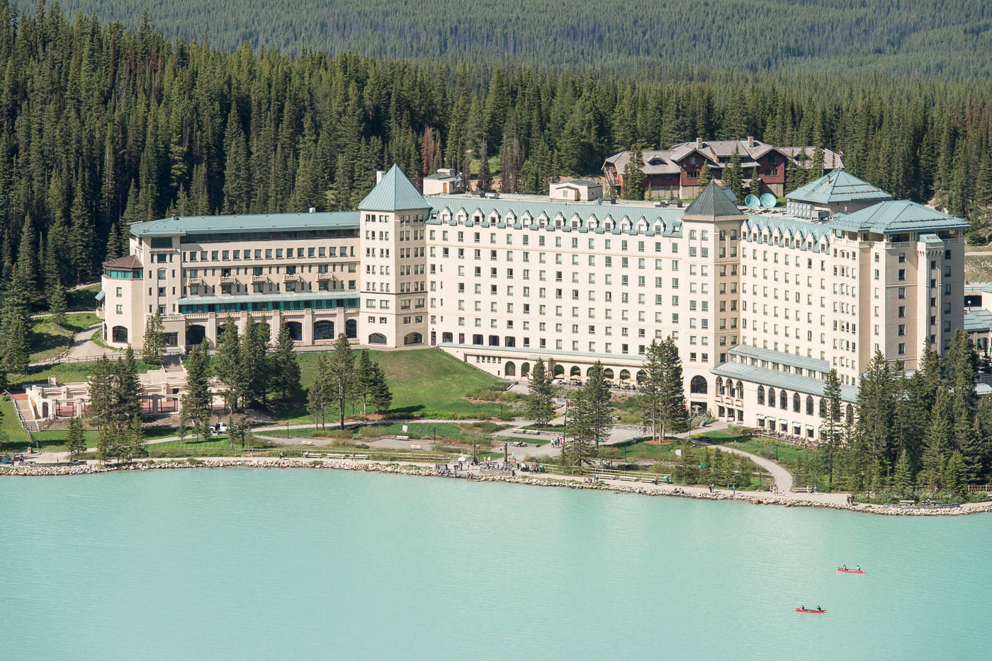 Lake Louise at Banff National Park – Taku Kumabe Photography and Design